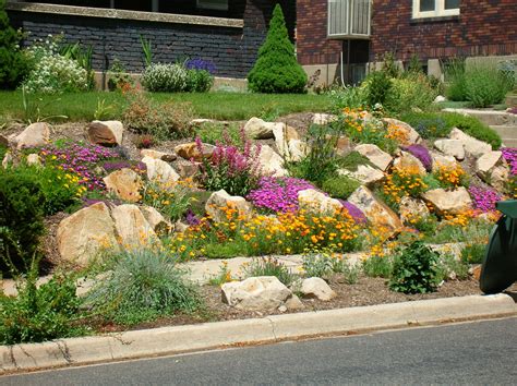 How waterwise, drought-tolerant garden landscapes are being developed